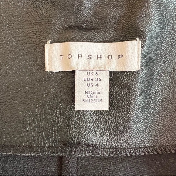 TOPSHOP Faux Leather Black High Rise Shorts Size US 4 - Picture 5 of 8